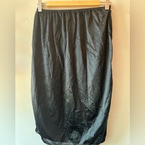 Vintage Scalloped Hem Slip Skirt S